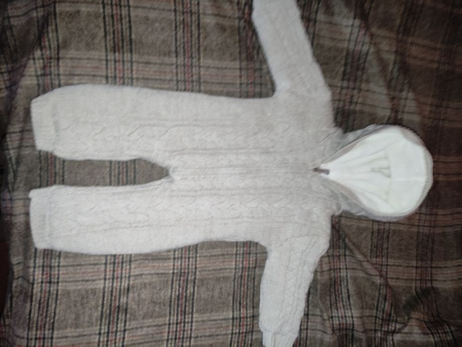 Продам б.у Детский теплый зимний вязанный ромбер для малышей