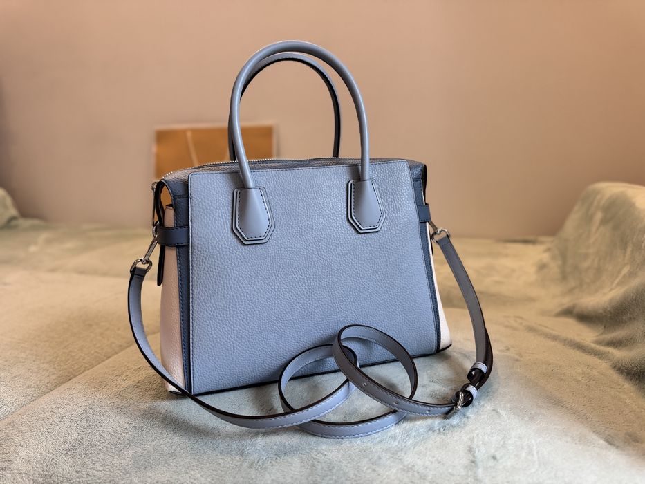 Michael Kors blekitna torebka shopperka