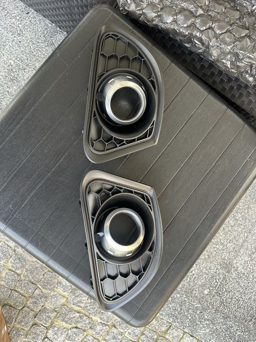 Grelhas farois de nevoeiro Alfa Romeo Giulietta +2014