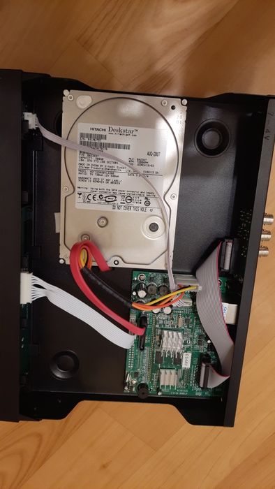 Видеореєстратор Dahua DH-DVR0401HF-AN