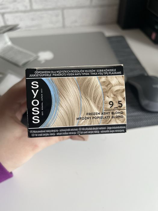 Farba do włosów Syoss Mroźny Popielaty Blond 9_5