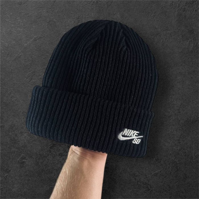 Nowa czapka Nike zimowa