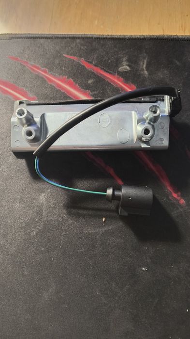 Продам ручку багажника Volkswagen