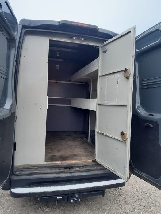 Regały, szafki, półki, Zabudowa warsztatowa antywłamaniowa bus daily