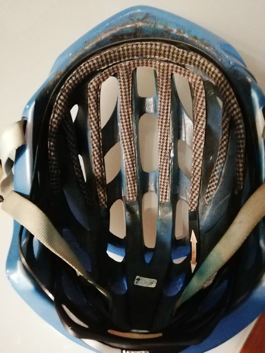 Capacete Bicicleta Specialized	Usado em bom estado!*