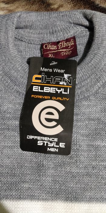 Продам новый свитер