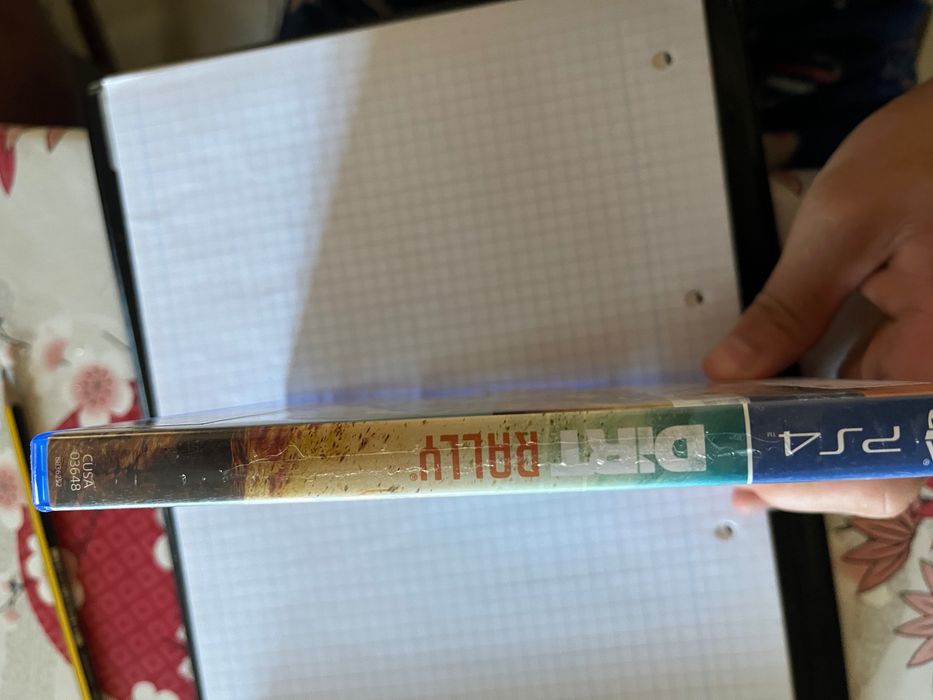 Jogos PS4 praticamente novos