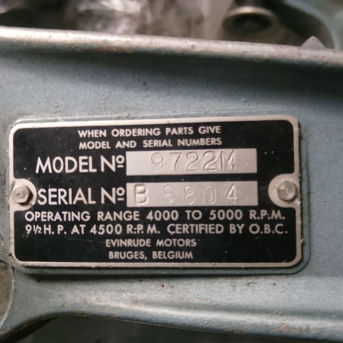 Silnik zaburtowy evinrude z 1967 w częściach na części. Model sportwin 9,5 km.
