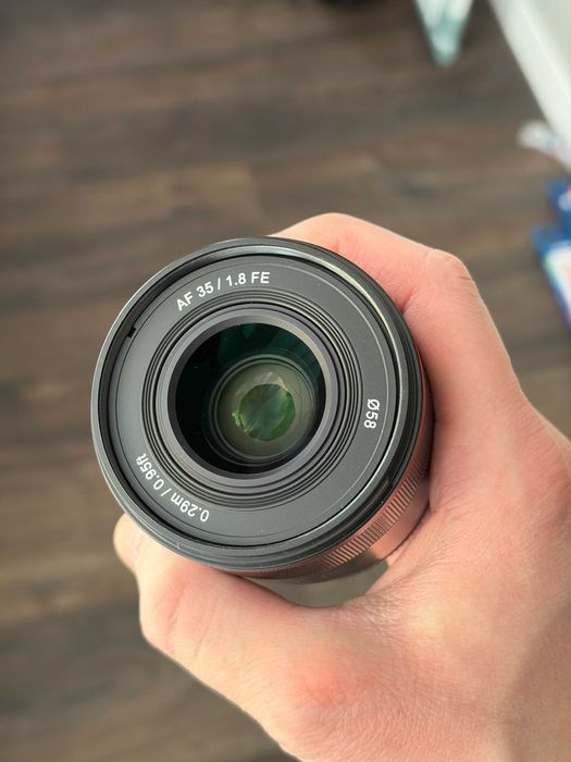 Об'єктив Samyang AF 35mm f1.8 EF для Sony E