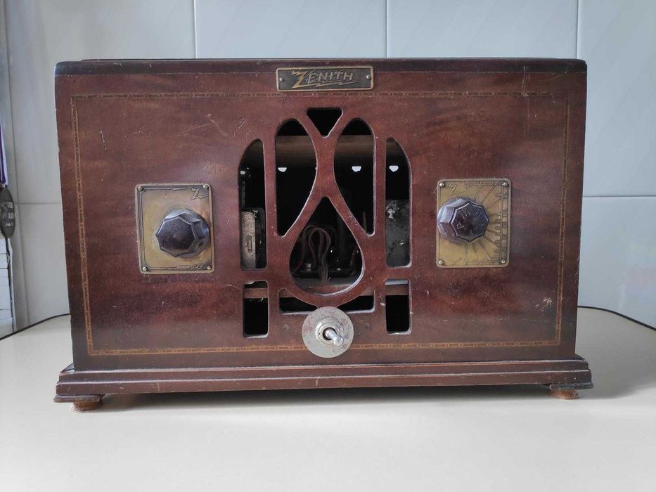 Rádio a Válvulas Zenith 701 (1933) – Peça Vintage Rara | Para Restauro ou Coleção