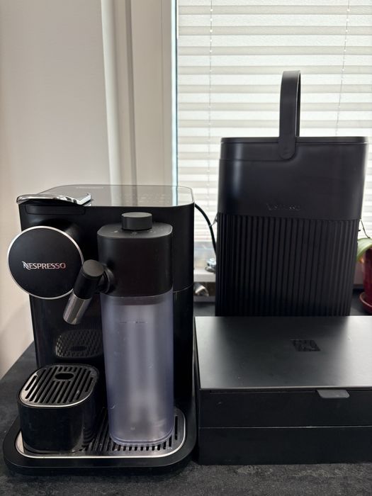 Nespresso DeLonghi Gran Latissima Black (ekspres kapsulkowy)