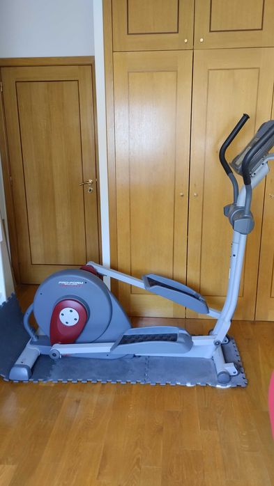 Bicicleta Elíptica DOBRÁVEL.  -  PRO-FORM 895 ZLE