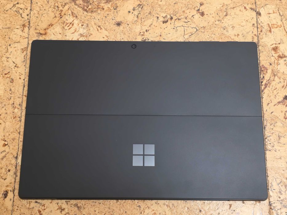 Tablet Microsoft Surface Pro 7+ (plus) w świetnym stanie