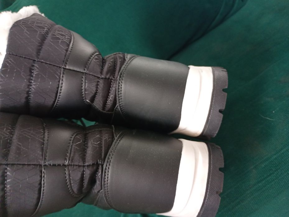Buty zimowe ocieplane 42 (27 cm)