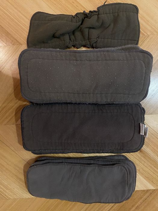 Conjunto de fraldas reutilizaveis e absorventes