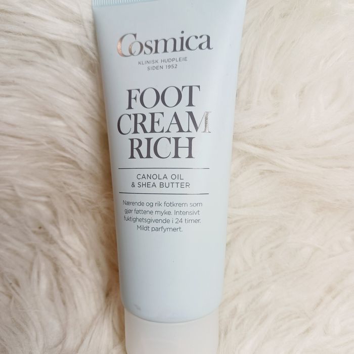 Nowy krem do stóp Cosmica 100 ml