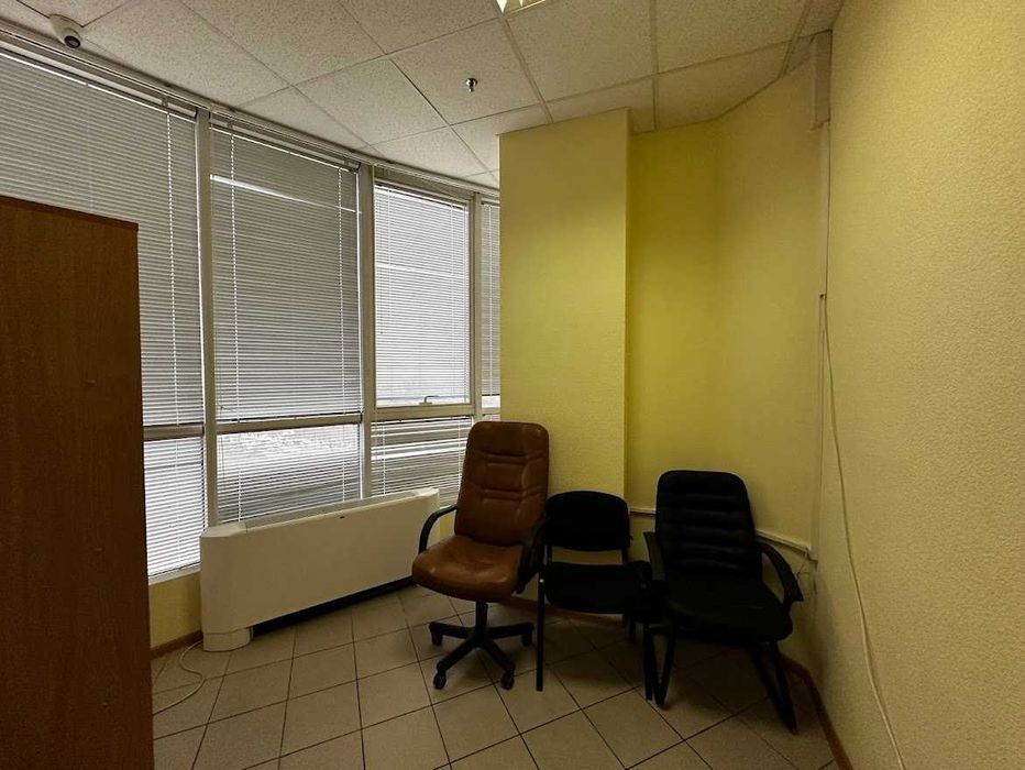 Без %! Аренда офиса в БЦ Харьковское шоссе м.Бориспольская (150 кв.м.)