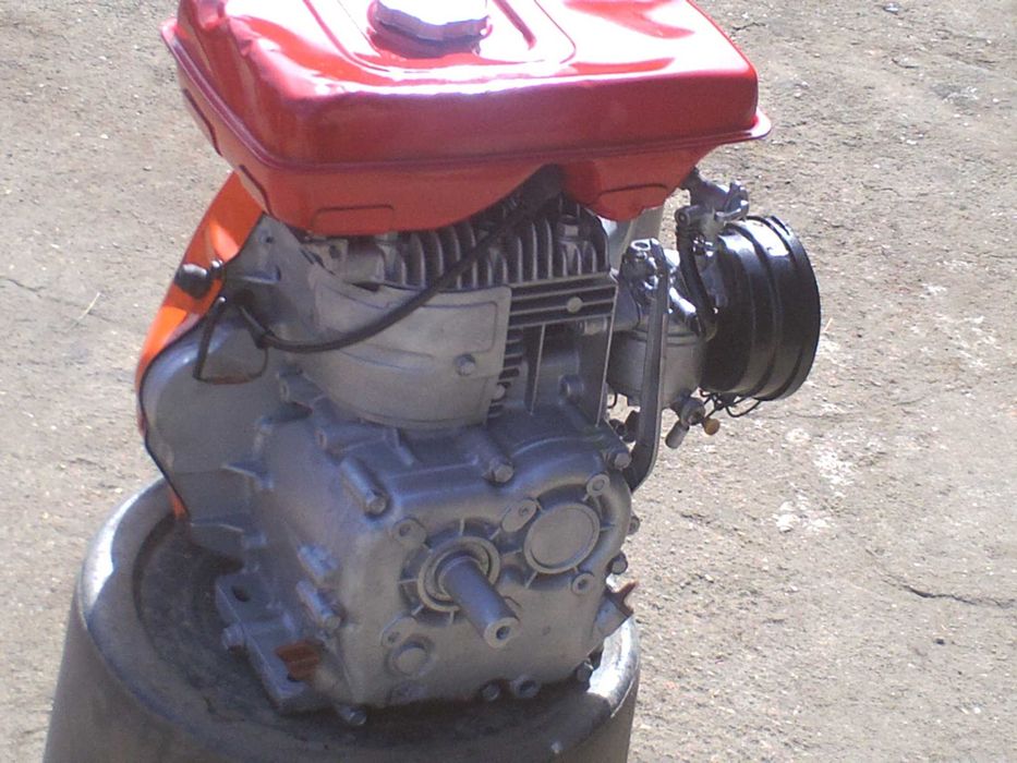 motor KUBOTA KS 300 a gasolina
