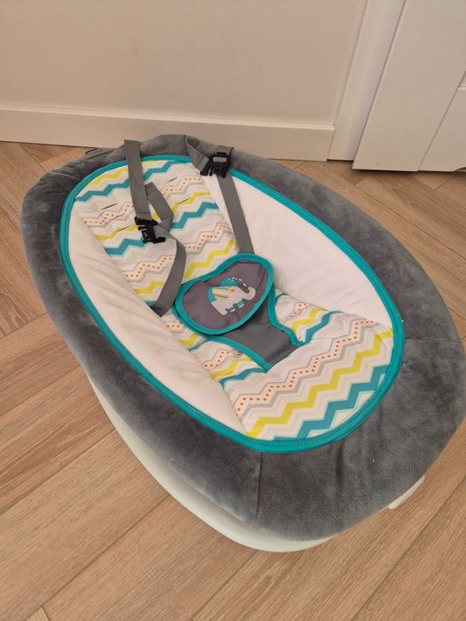 Дитяча колиска..