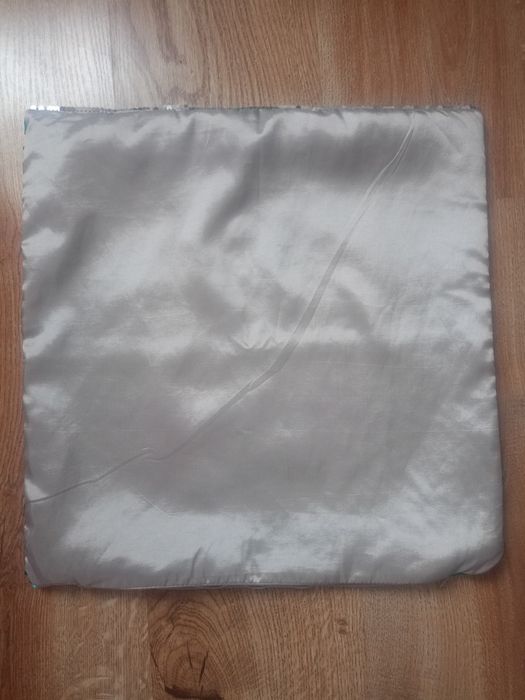 Poszewka na poduszkę cekiny ok. 43x43