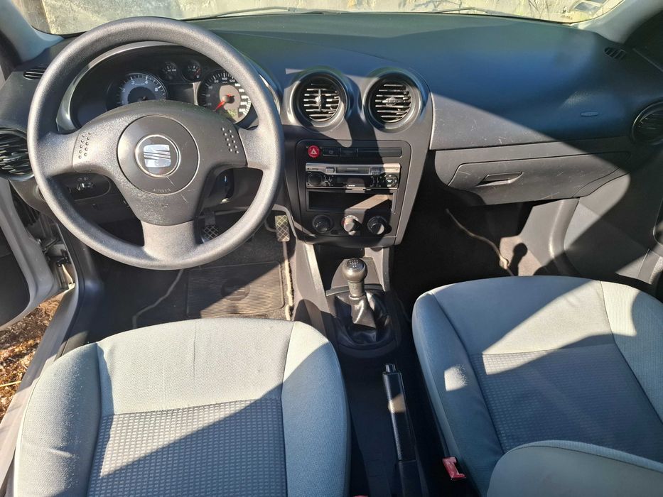 Seat Ibiza 1.2 Gasolina 5 Portas / Lugares Muito bom estado
