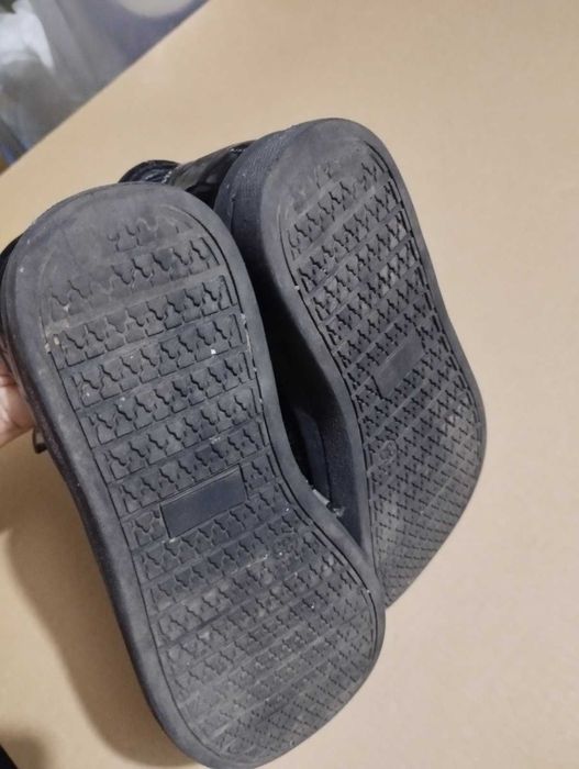 Весенние  ботинки на девочку  34 размери 21 см