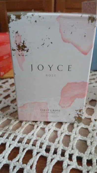 Perfumes masculino e feminino