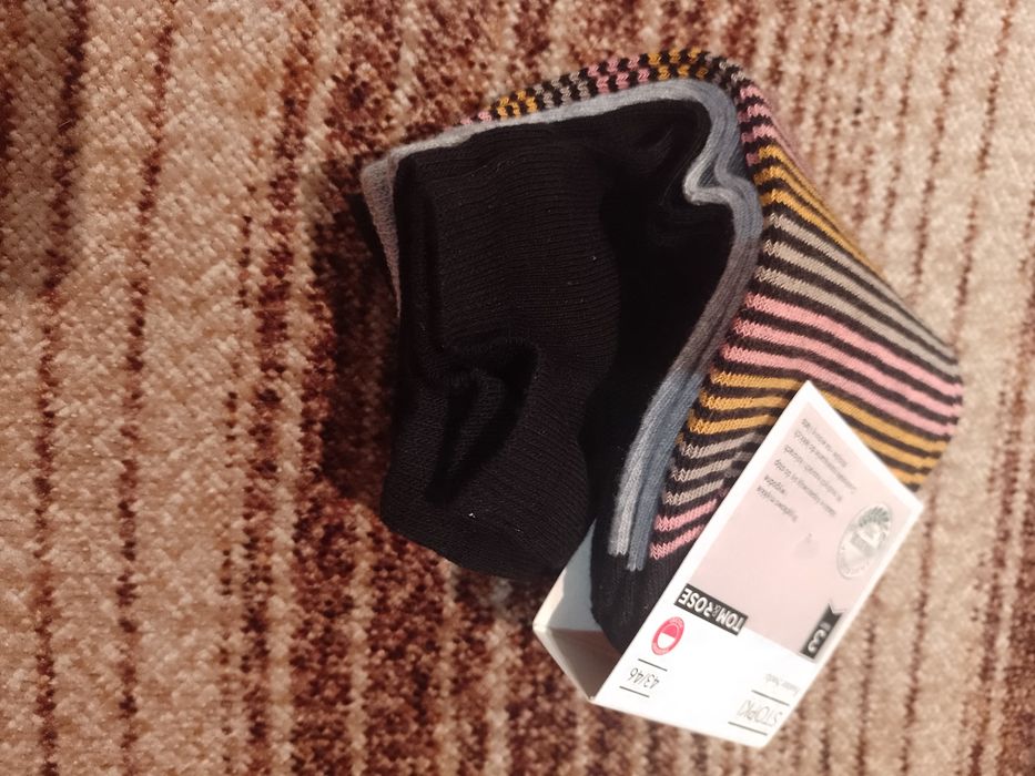 Trzy pary męskich stopek