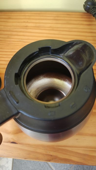 Ekspres przelewowy Philippa z termosem