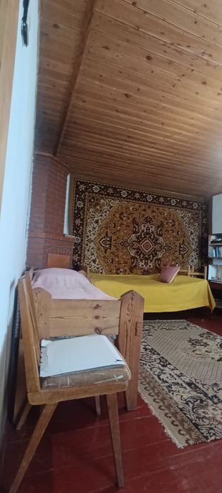 Продається будинок в  5 км від Житомира.