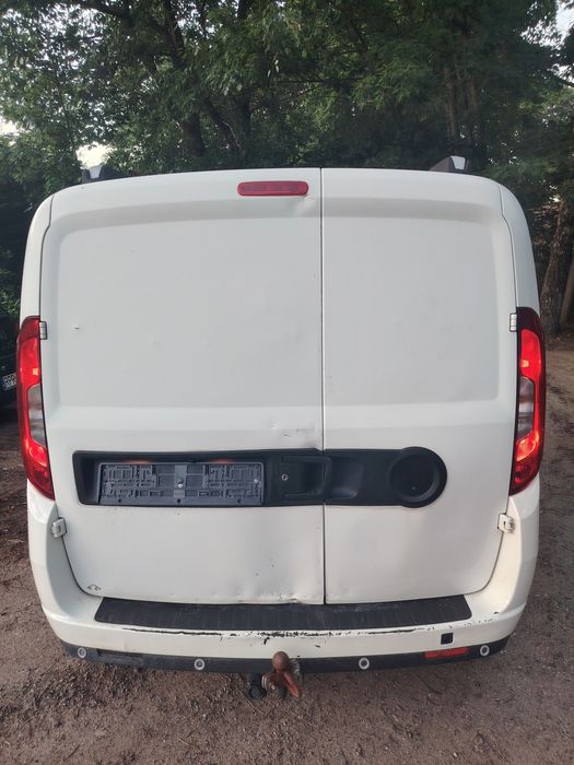 Fiat Doblo 2.0 diesel kamera cofania klima niski przebieg 113tys okazja a