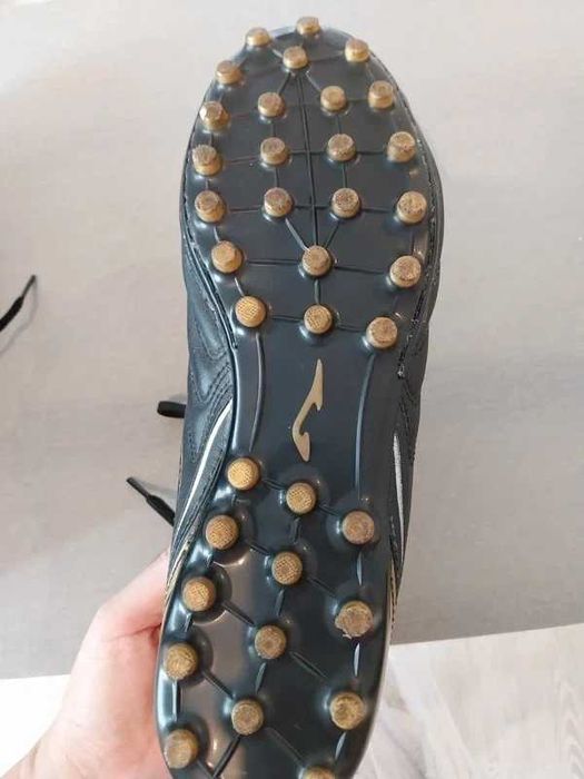 Chuteiras Joma 42