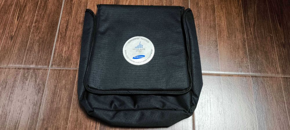 Samsung stylowa i praktyczna nowa kosmetyczka Torino 27x27 cm