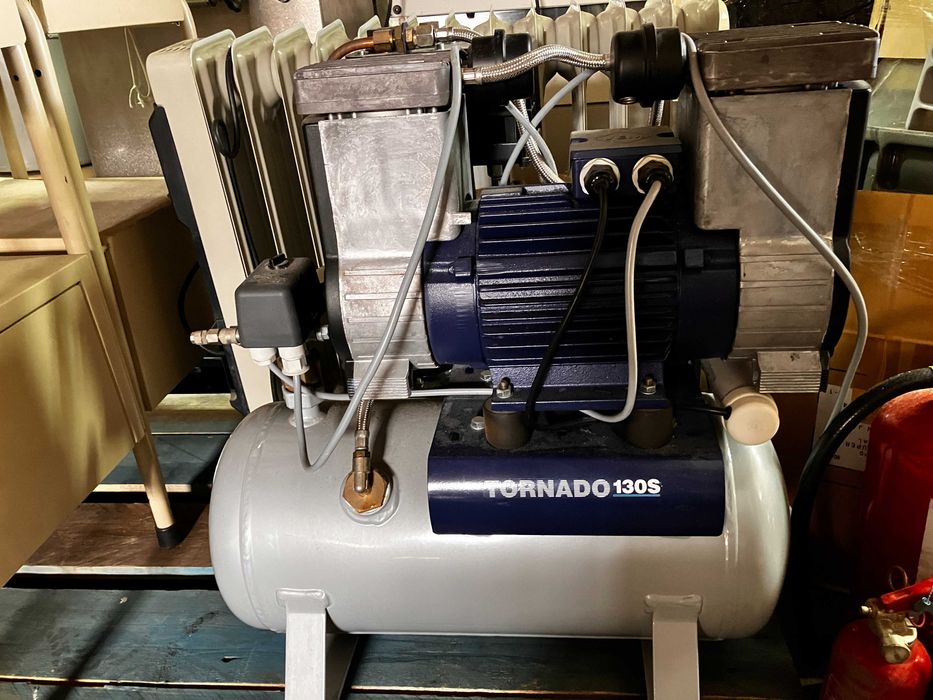 Equipamento Estomatologia 4