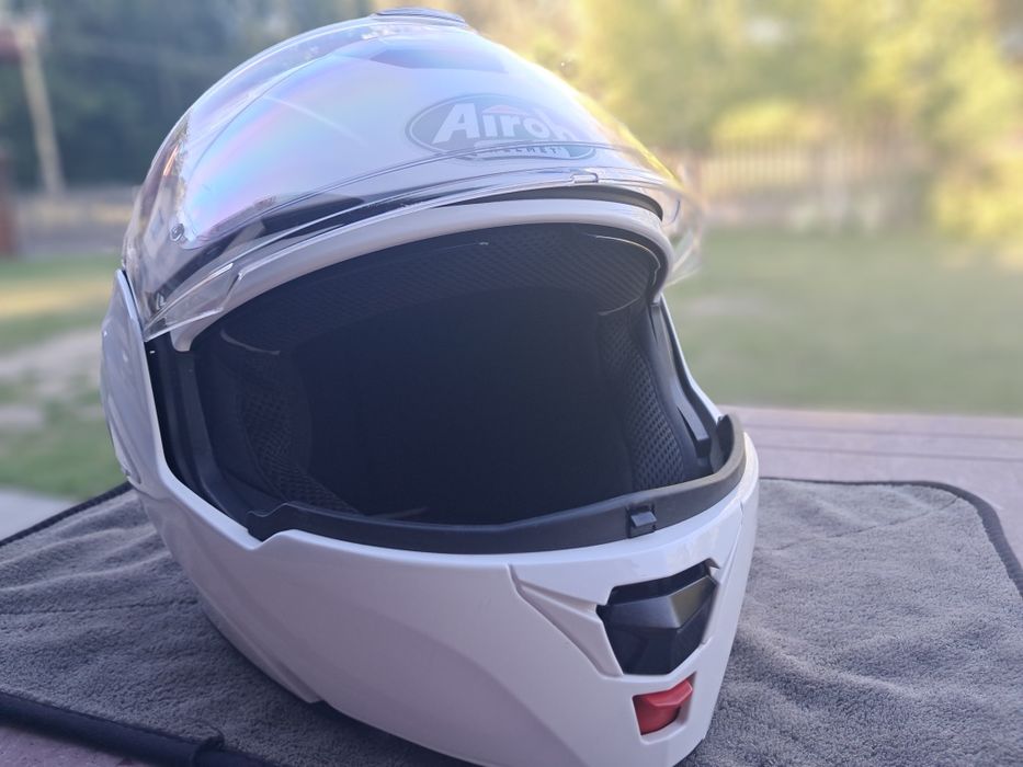 Kask motocyklowy Airoh Rev 19 XL + Intrecom