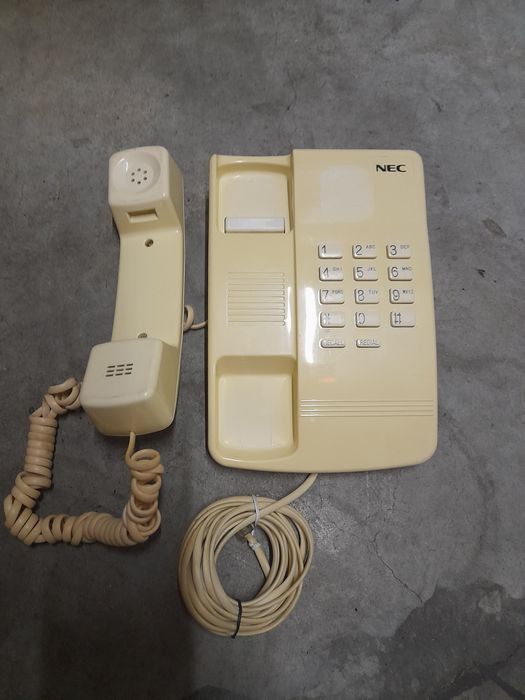 Telefone fixo antigo