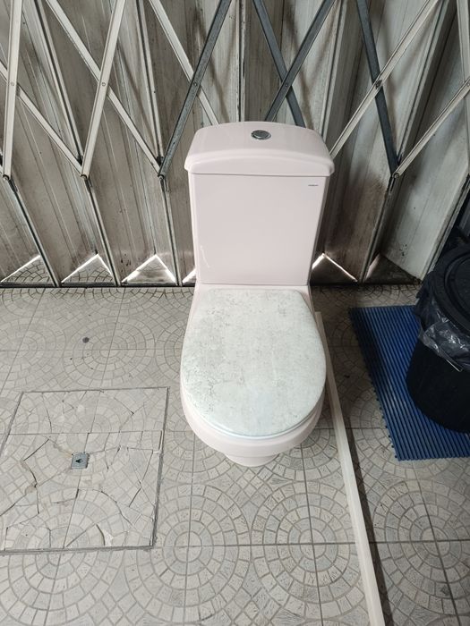 Sanita  e bidé da porcan em ótimo estado