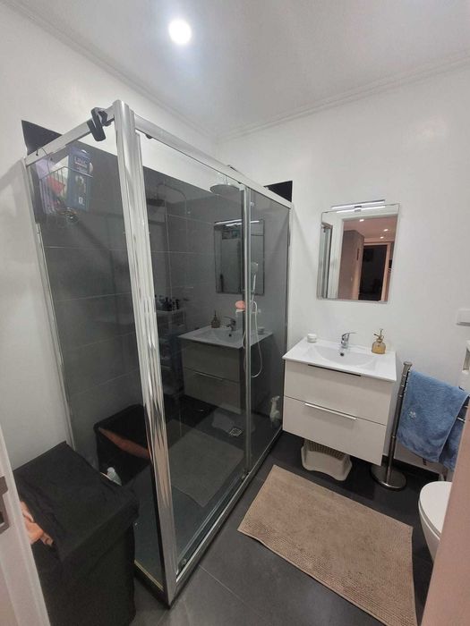 T2 remodelado e totalmente mobilado no Cacém – 90 m²