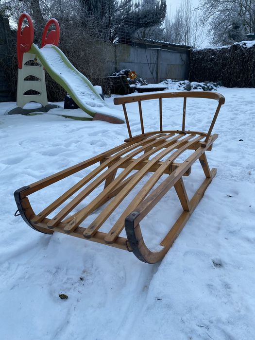 Sanki z oparciem .