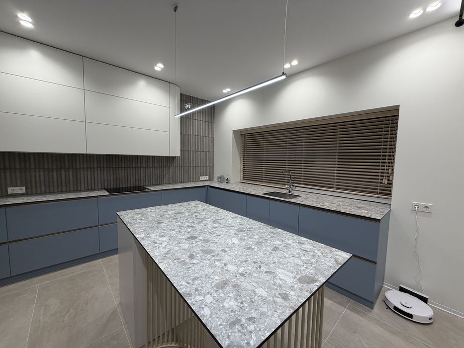 Продам будинок в Брюховичах з сучасним ремонтом