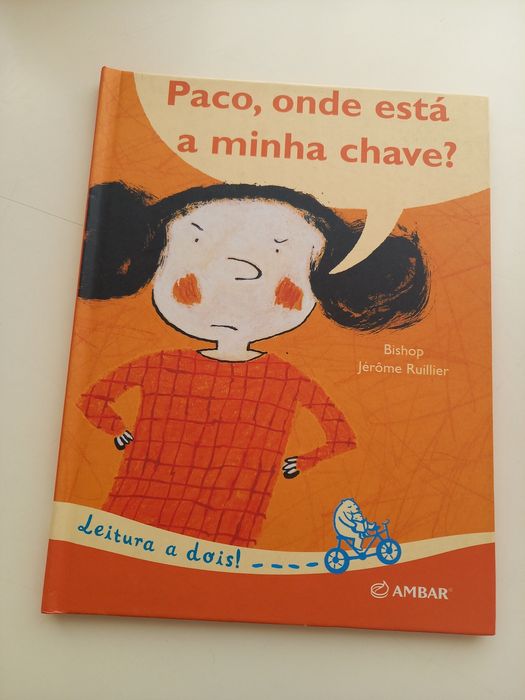Vários livros de lireratura juvenal