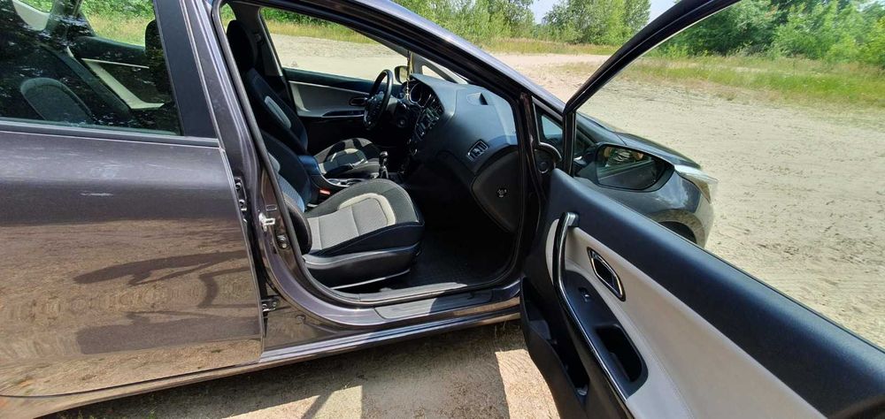 Kia Ceed 2012 1.6CDI