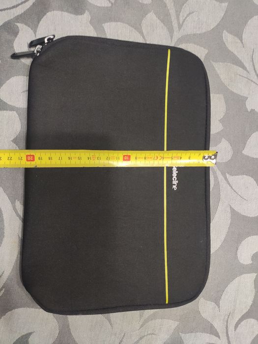 Selling Tablet Case, 20x28 – Lightly Used64284289222401121