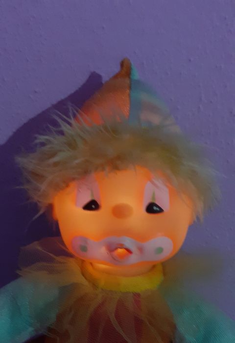 Boneca  palhaço com luz