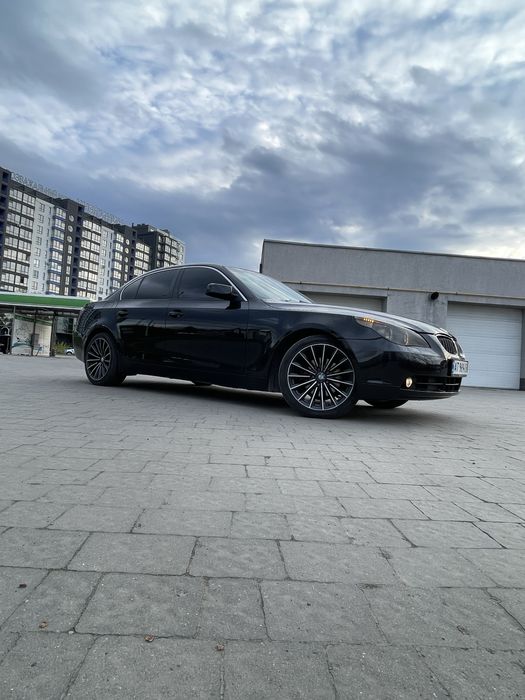 Бмв Е60 525  D автомат