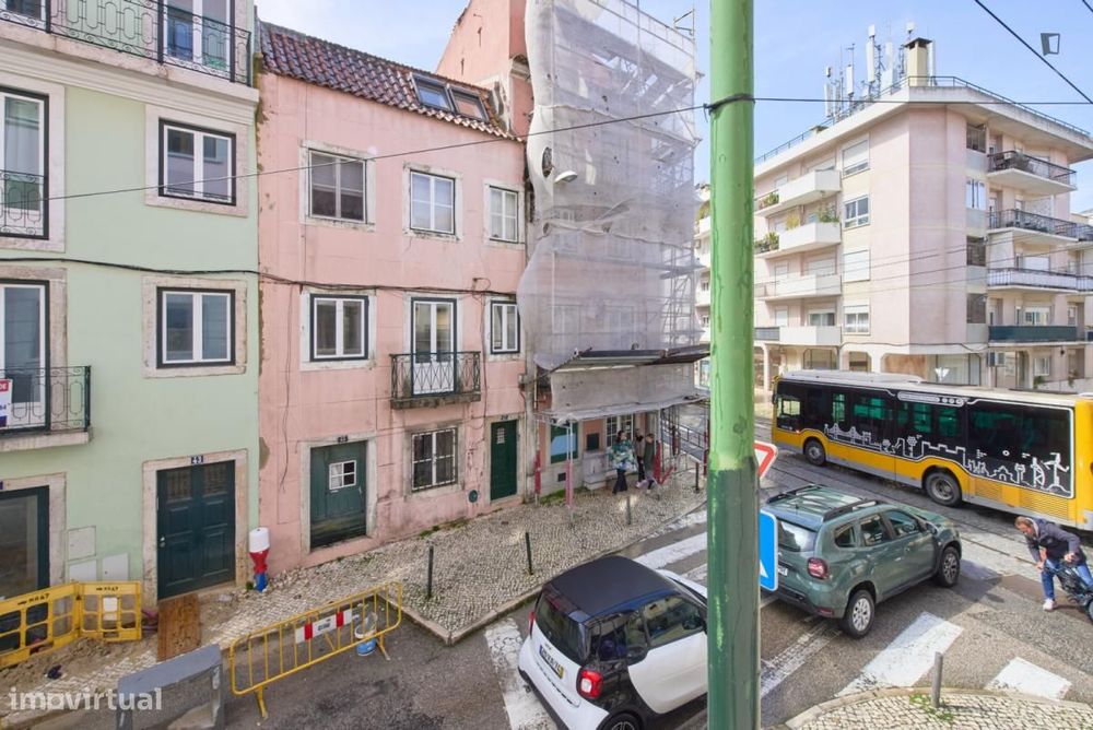 Quarto - localizado em Estrela Lisbon