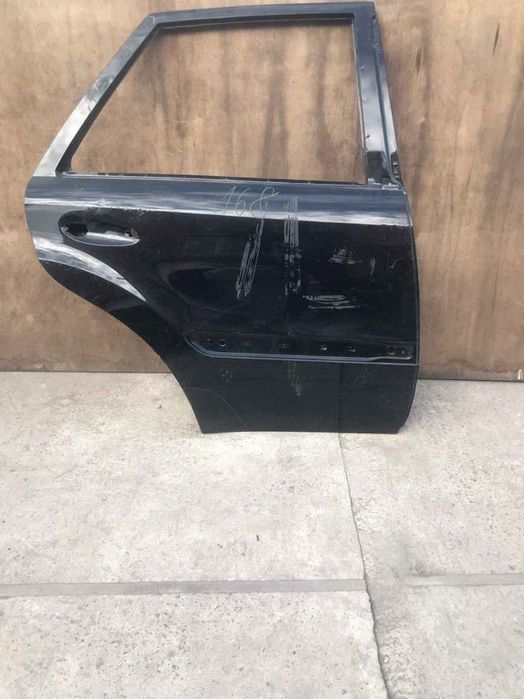 Mercedes ML W164 двері Зад R