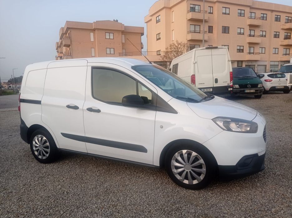 Ford Transit Courier