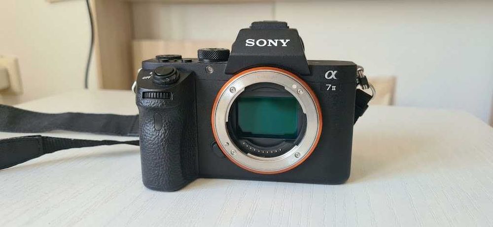 Sony A7 II (ILCE-7M2) Body | Bardzo niski przebieg: ~20k | Stan BDB + Akcesoria