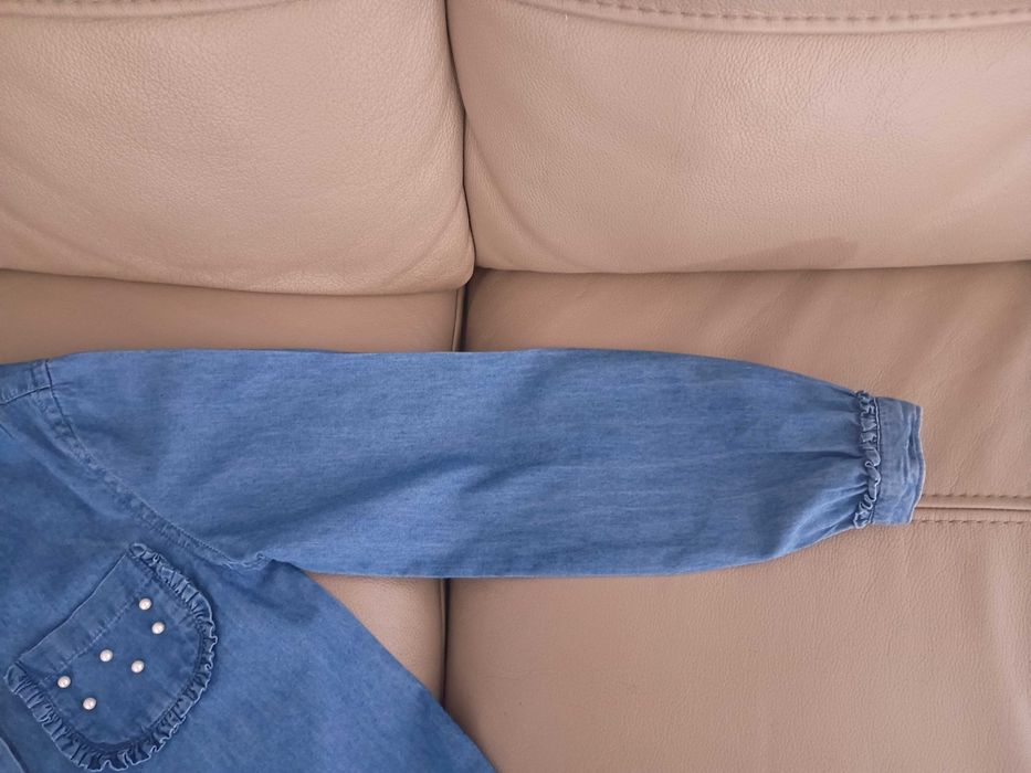 rozm. 128 / 134 śliczna koszula jeansowa dla dziewczynki 128/134 jeans